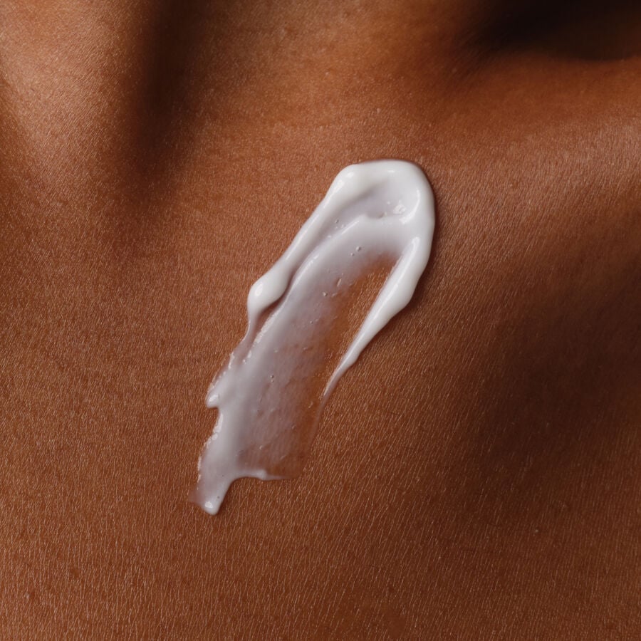 natural-moisturizing-factors-inulin-body-lotion-d4 ORD-Body-Care-Bundles-Brief-NMF-application-shot.jpg