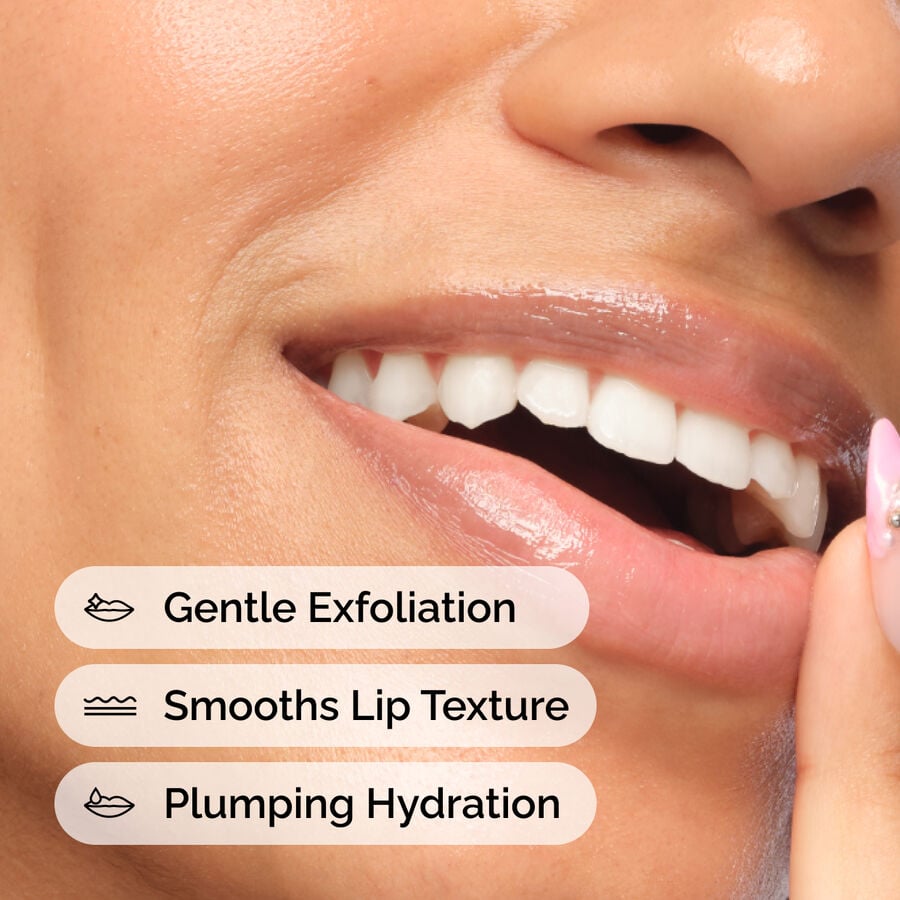 pha-5-exfoliating-lip-serum-z5 ord-pha-5pct-lip-exfoliating-serum-model-application.jpg